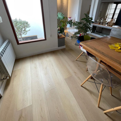 Piso Vinílico SPC Click Roble Tívoli SP027 5mm con manta - Imagen 3